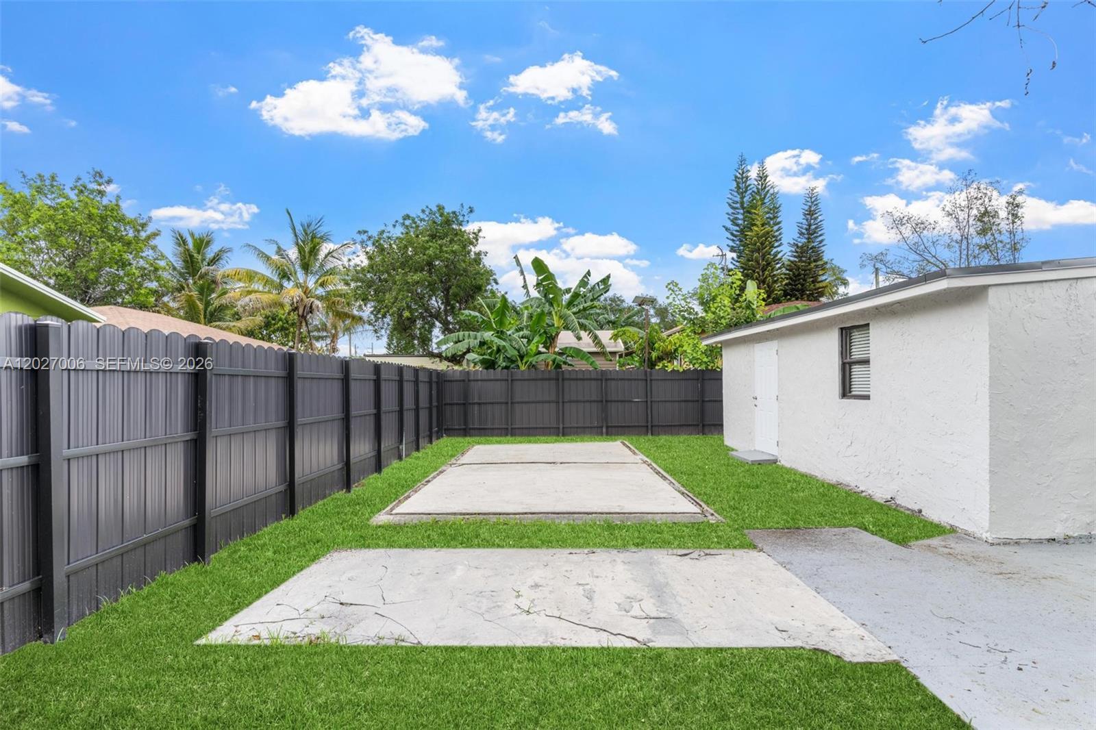 EVERGLADES AVE HTS ADDN - Residential