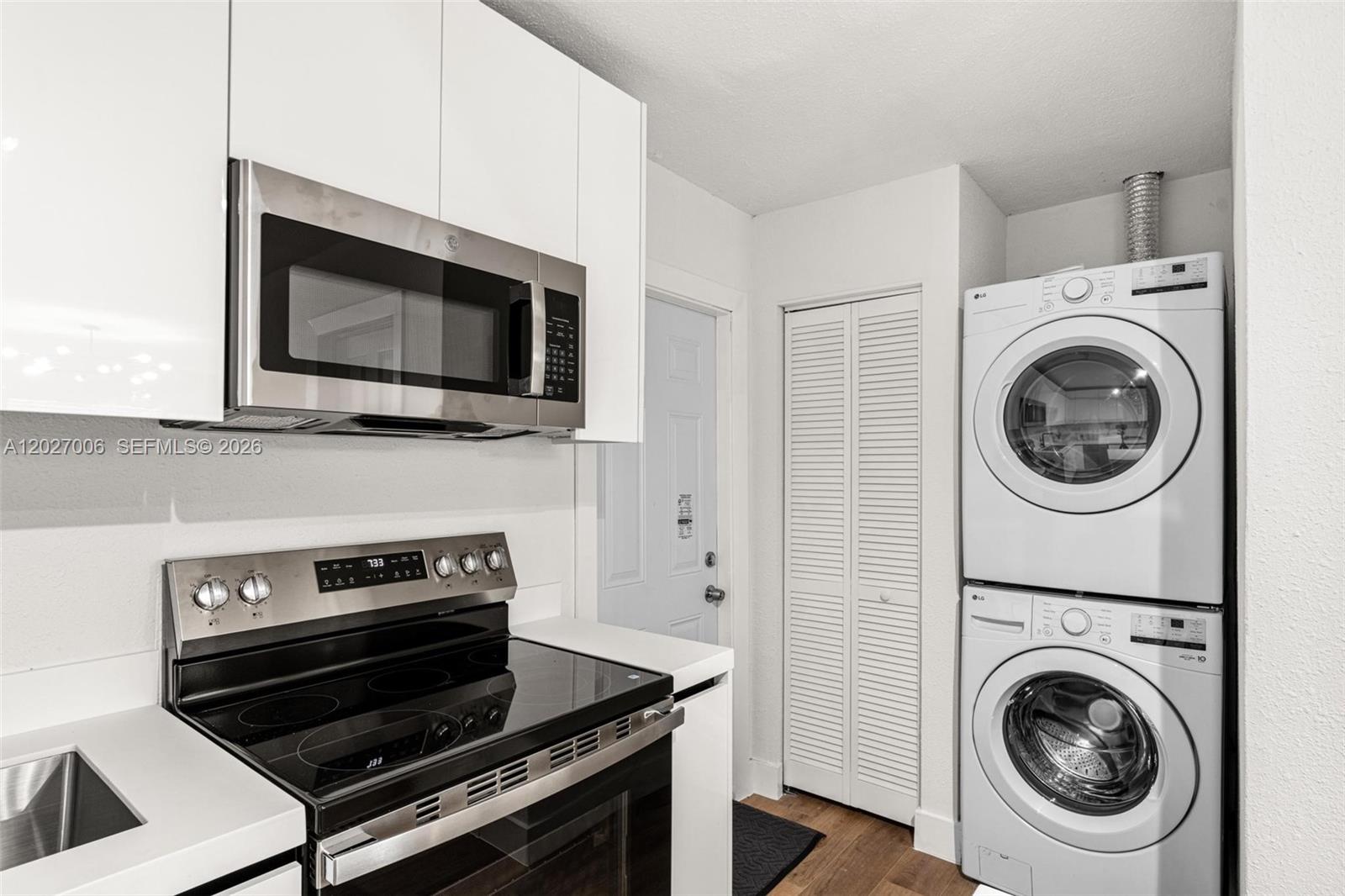EVERGLADES AVE HTS ADDN - Residential