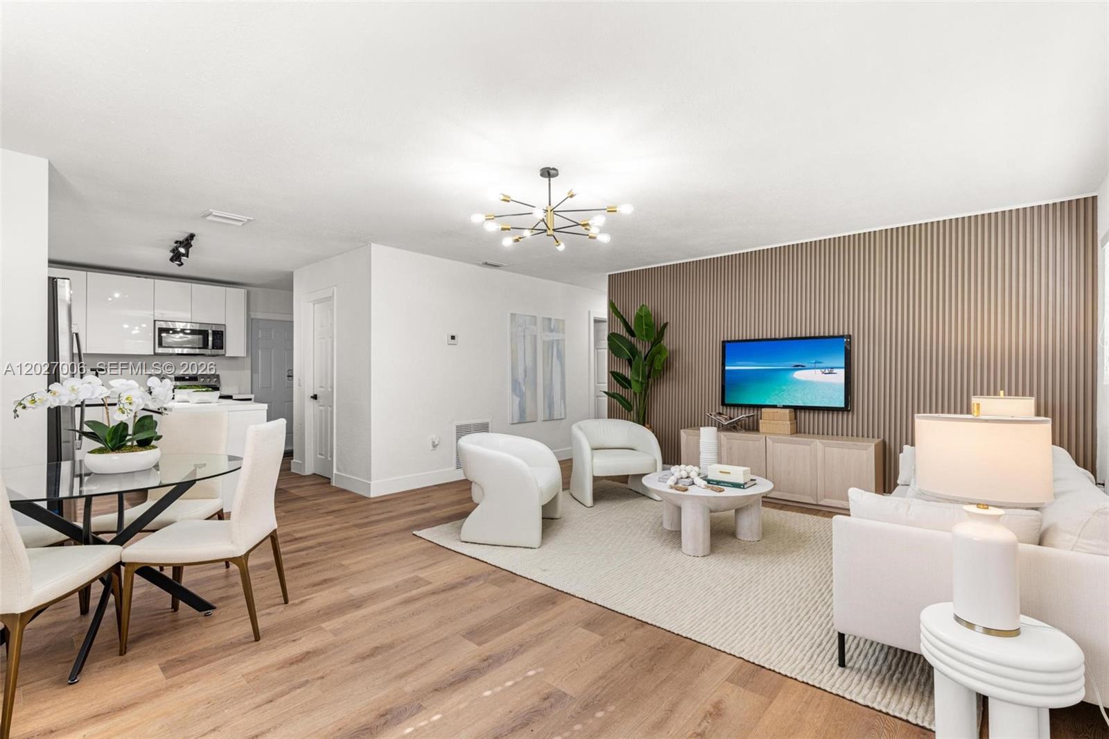 EVERGLADES AVE HTS ADDN - Residential