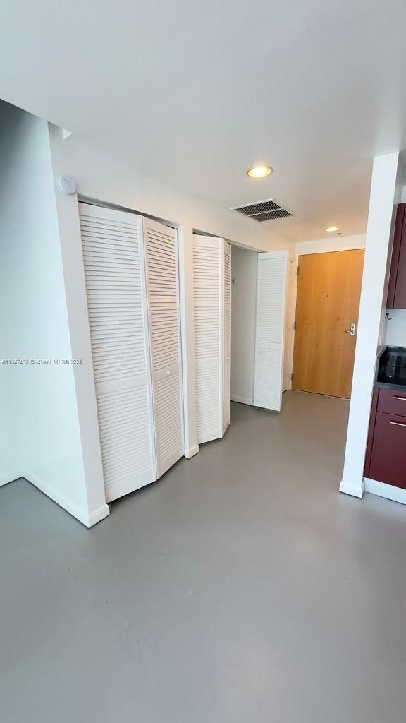 VIZCAYNE SOUTH CONDO - Residential