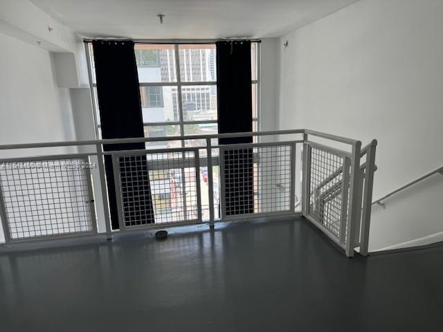 VIZCAYNE SOUTH CONDO - Residential