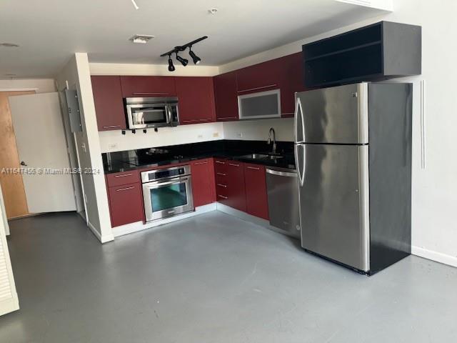 VIZCAYNE SOUTH CONDO - Residential