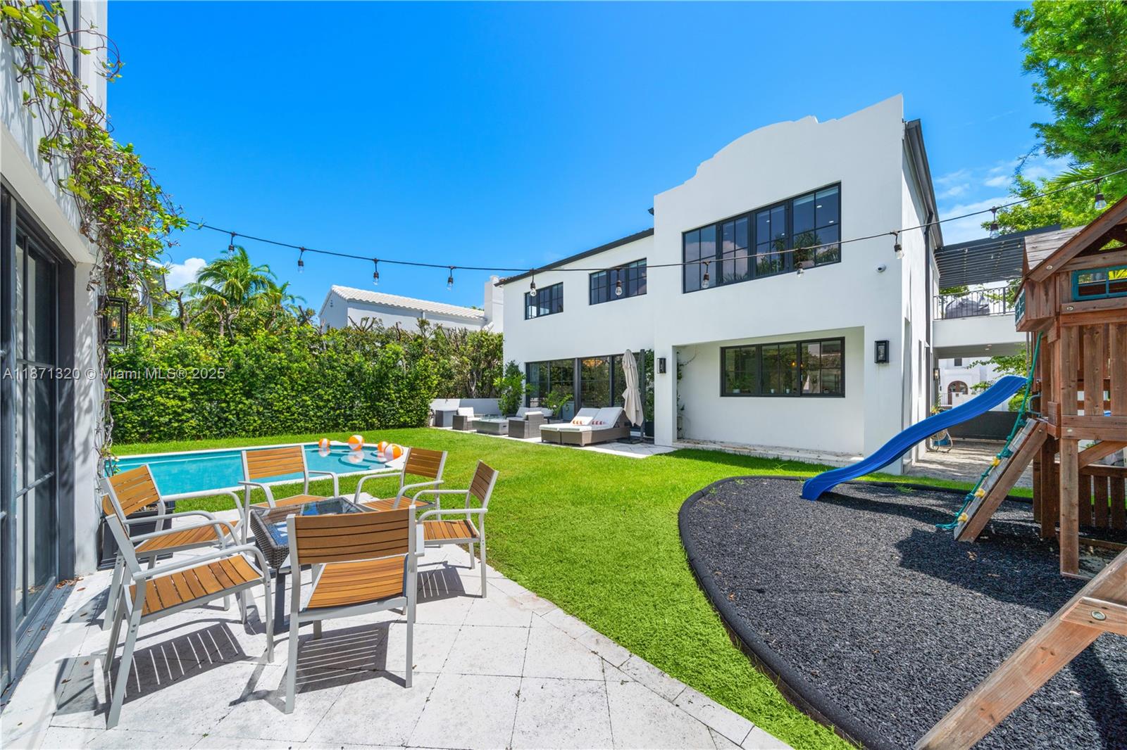 BEACH VIEW - Residential Lease