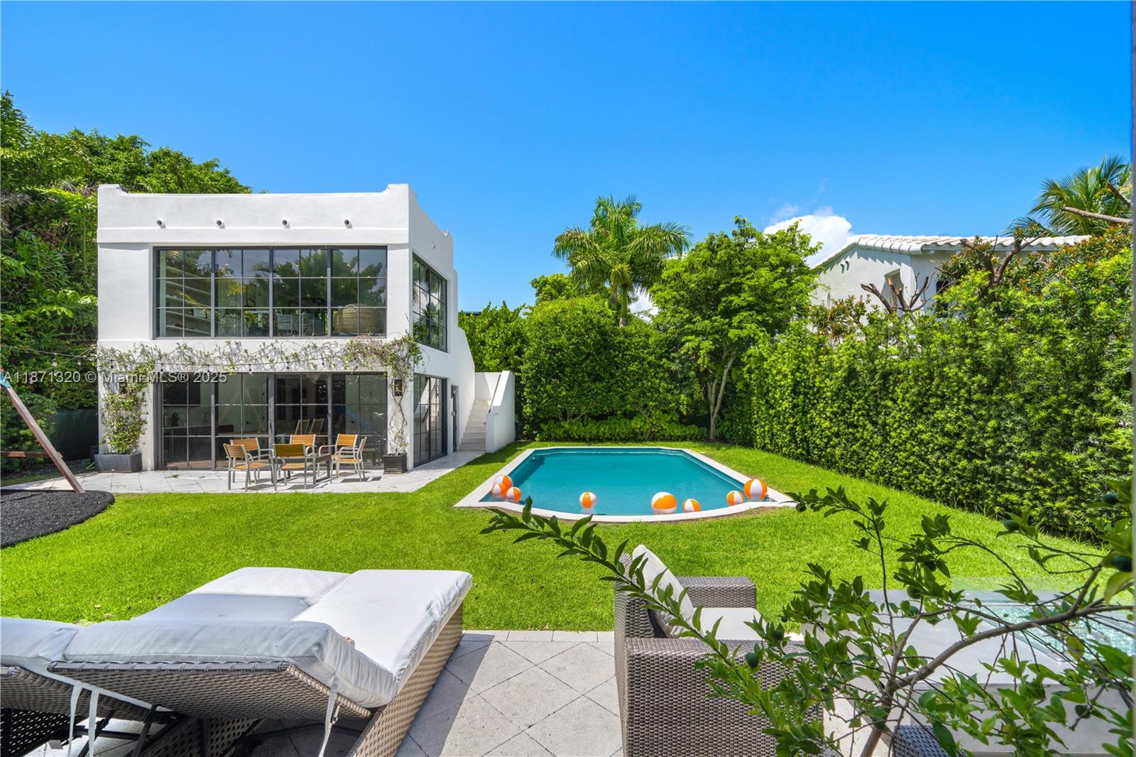 BEACH VIEW - Residential Lease