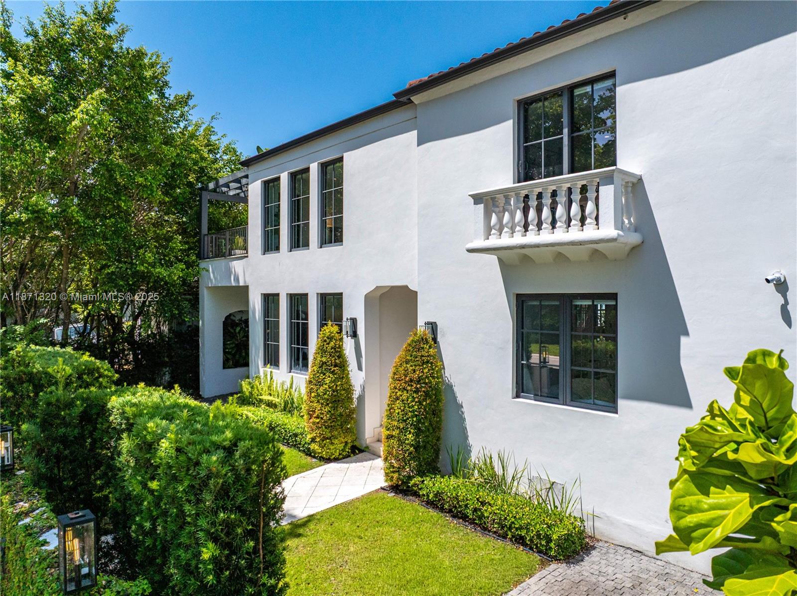 BEACH VIEW - Residential Lease