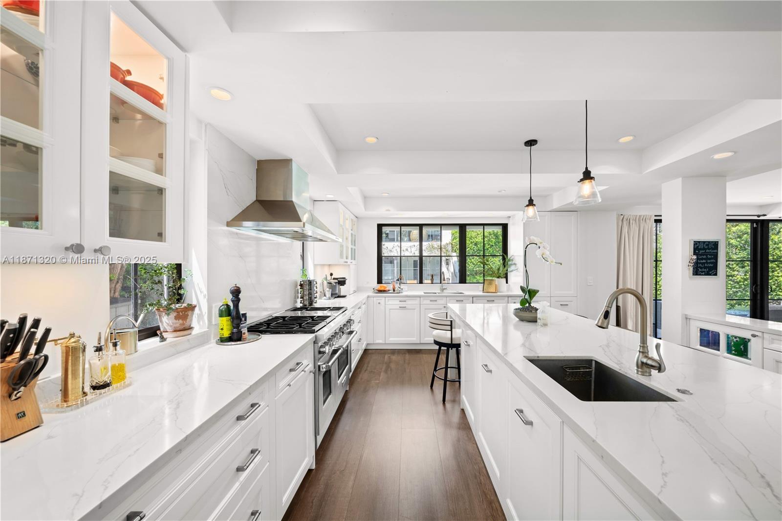 BEACH VIEW - Residential Lease