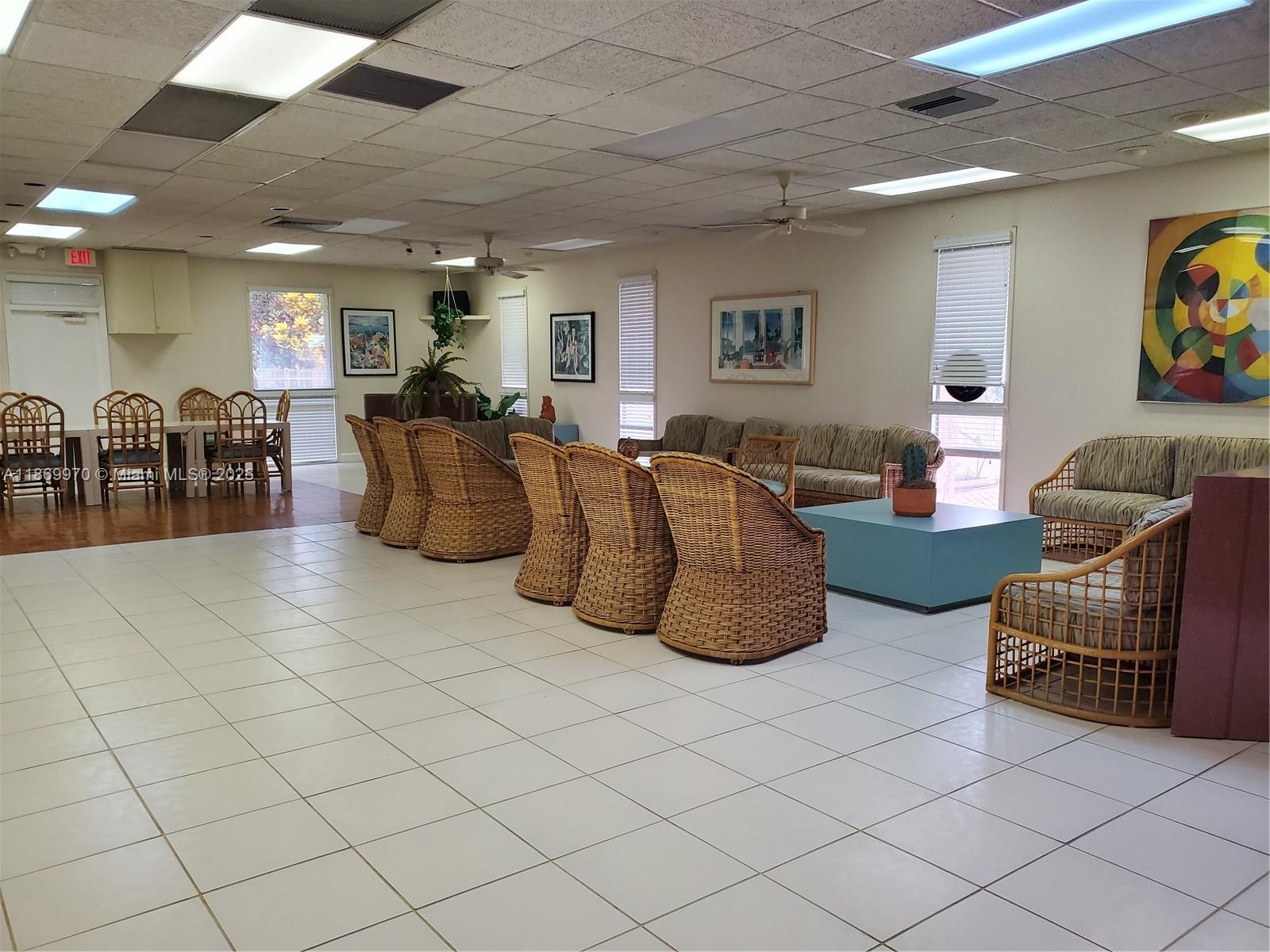 INVERWOOD CONDO - Residential Lease