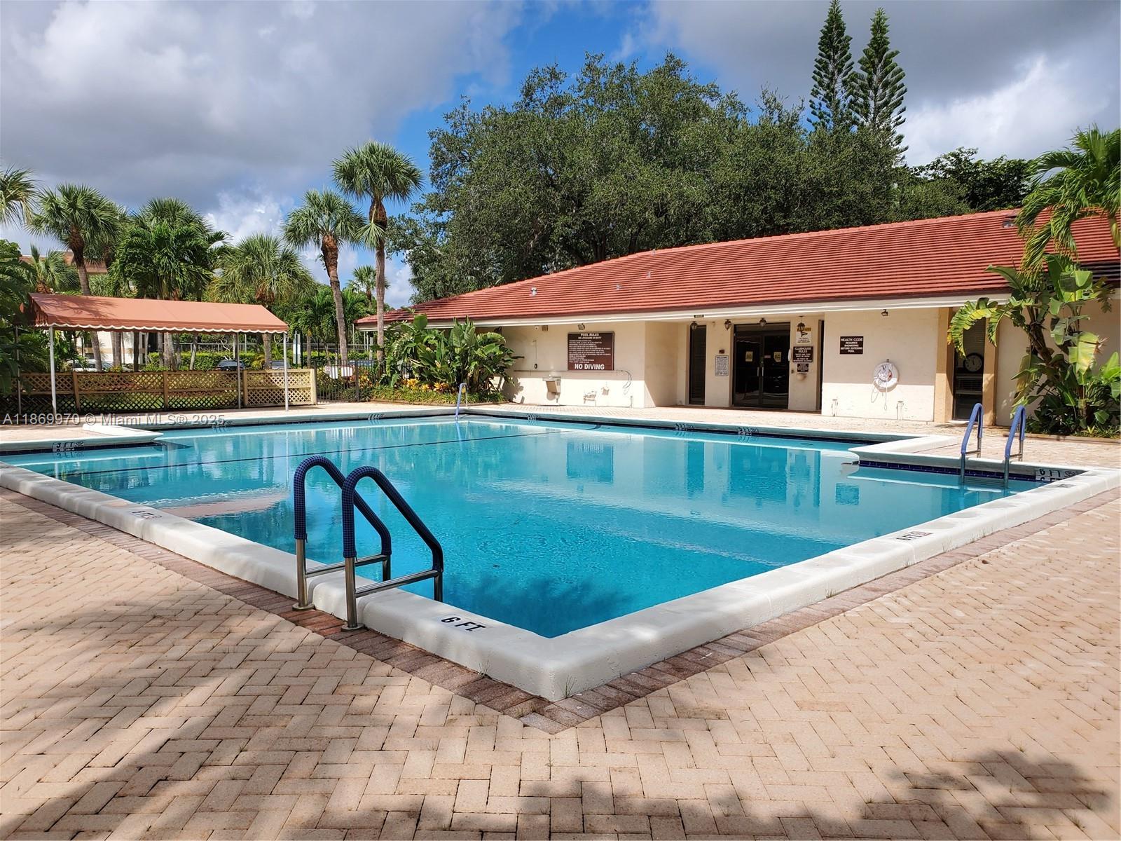 INVERWOOD CONDO - Residential Lease