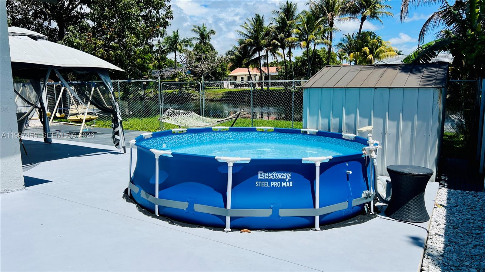 COUNTRY LAKE PARK 1ST ADD - Residential