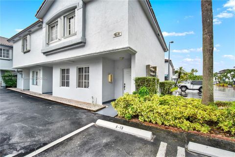 8210 NW 10th St 14 Miami FL 33126