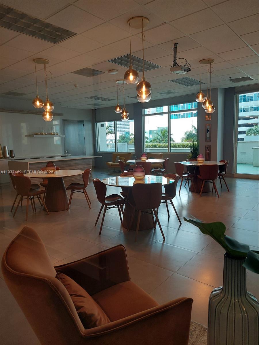 THE CLUB AT BRICKELL BAY - Residential Lease