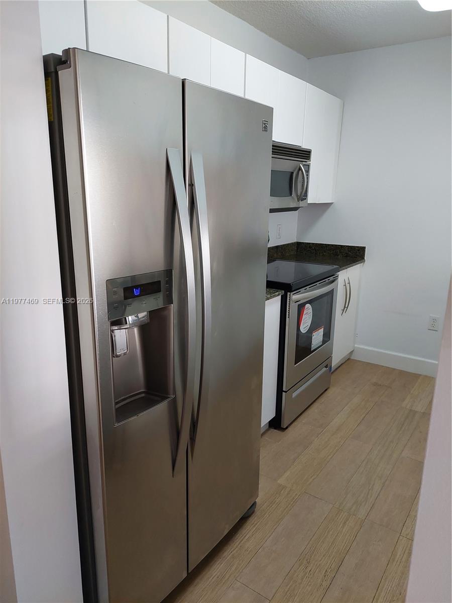 THE CLUB AT BRICKELL BAY - Residential Lease