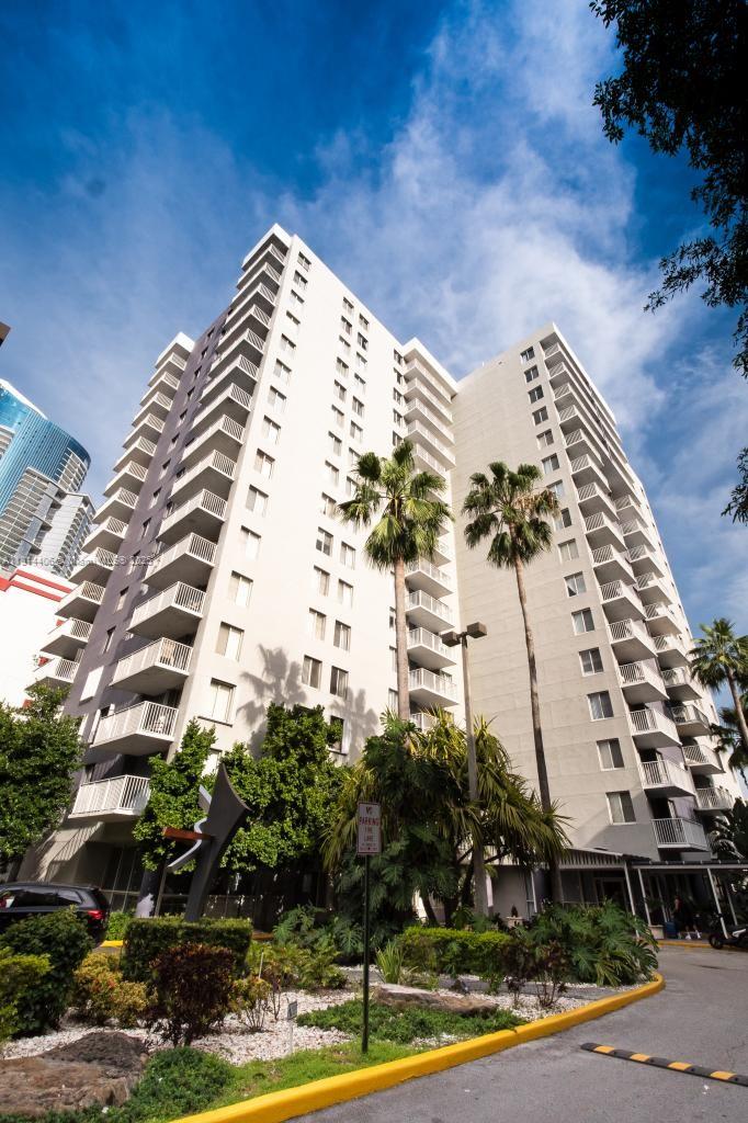 MADISON DOWNTOWN CONDO - Residential Lease