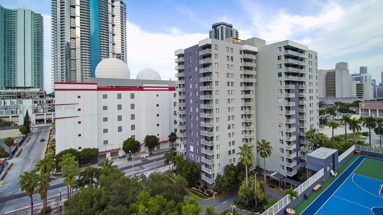 850 N Miami Ave W-908, Miami, Broward County, Florida - 2 Bedrooms  
2 Bathrooms - 