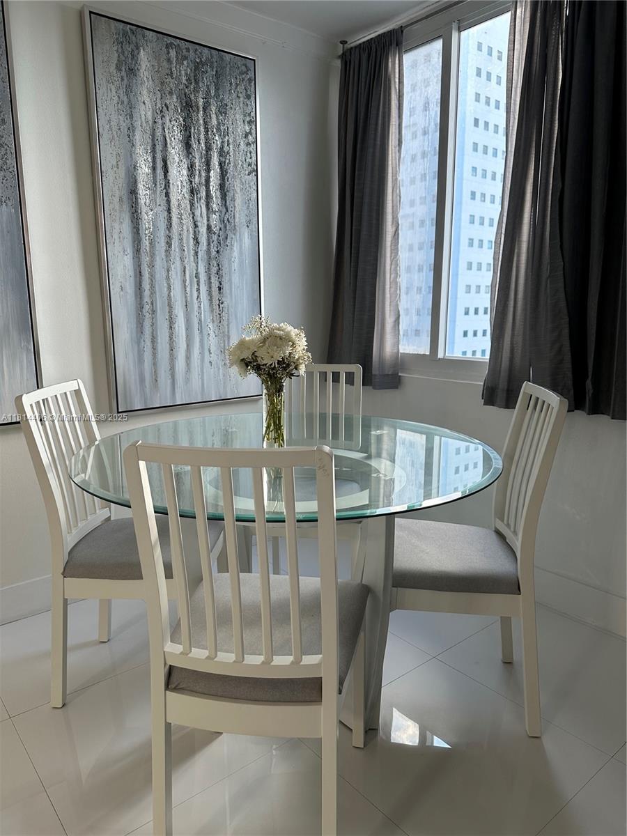 MADISON DOWNTOWN CONDO - Residential Lease