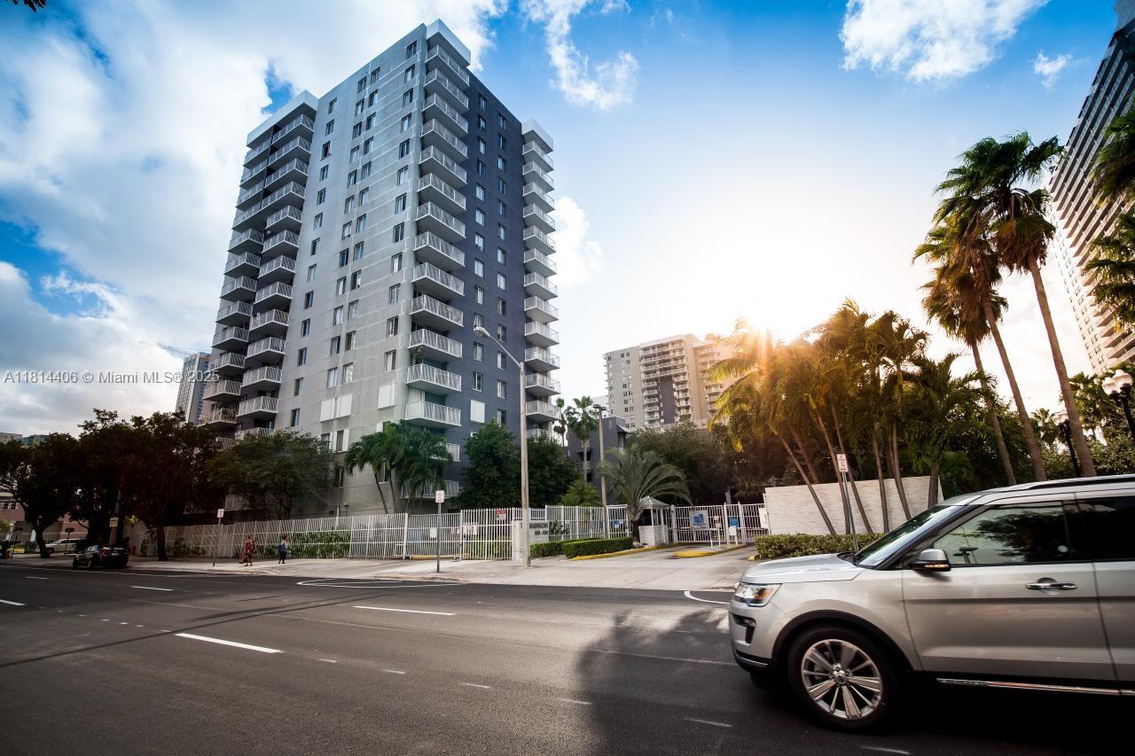 MADISON DOWNTOWN CONDO - Residential Lease
