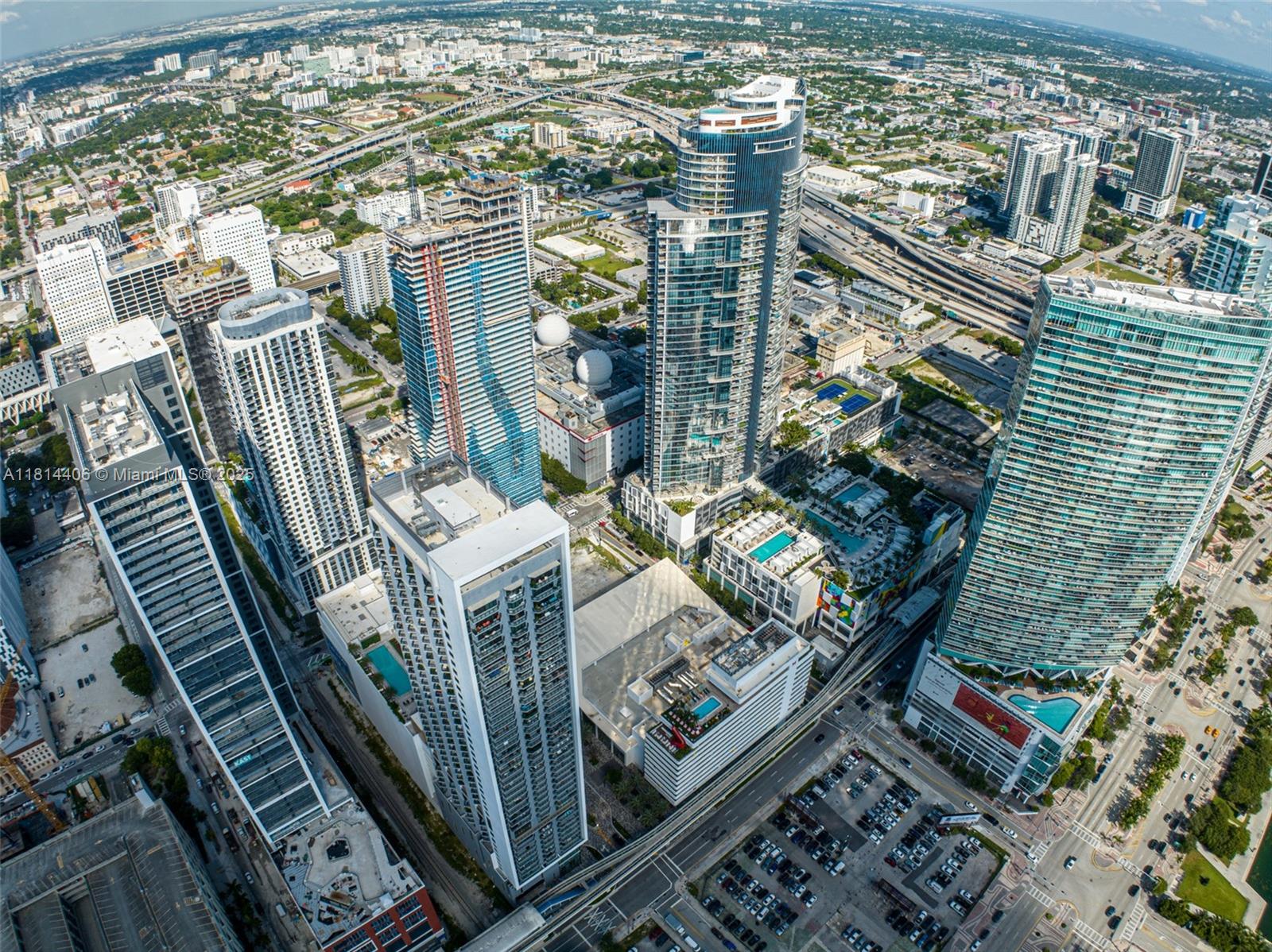 MADISON DOWNTOWN CONDO - Residential Lease