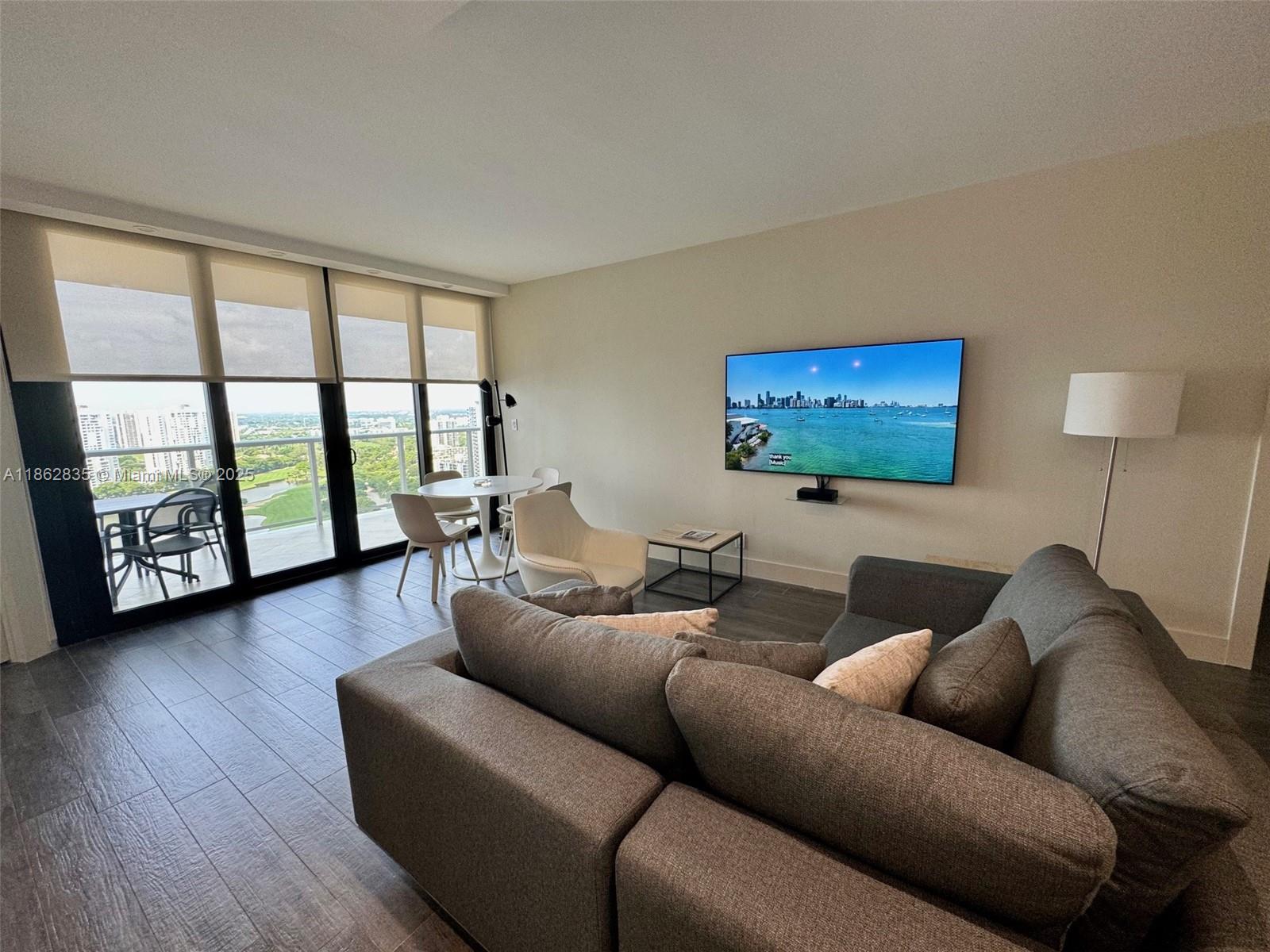 HAMPTONS WEST CONDO - Residential Lease