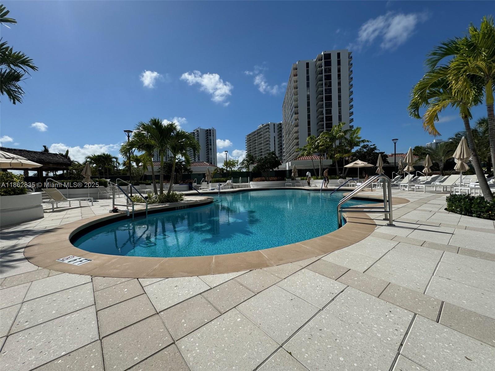 HAMPTONS WEST CONDO - Residential Lease