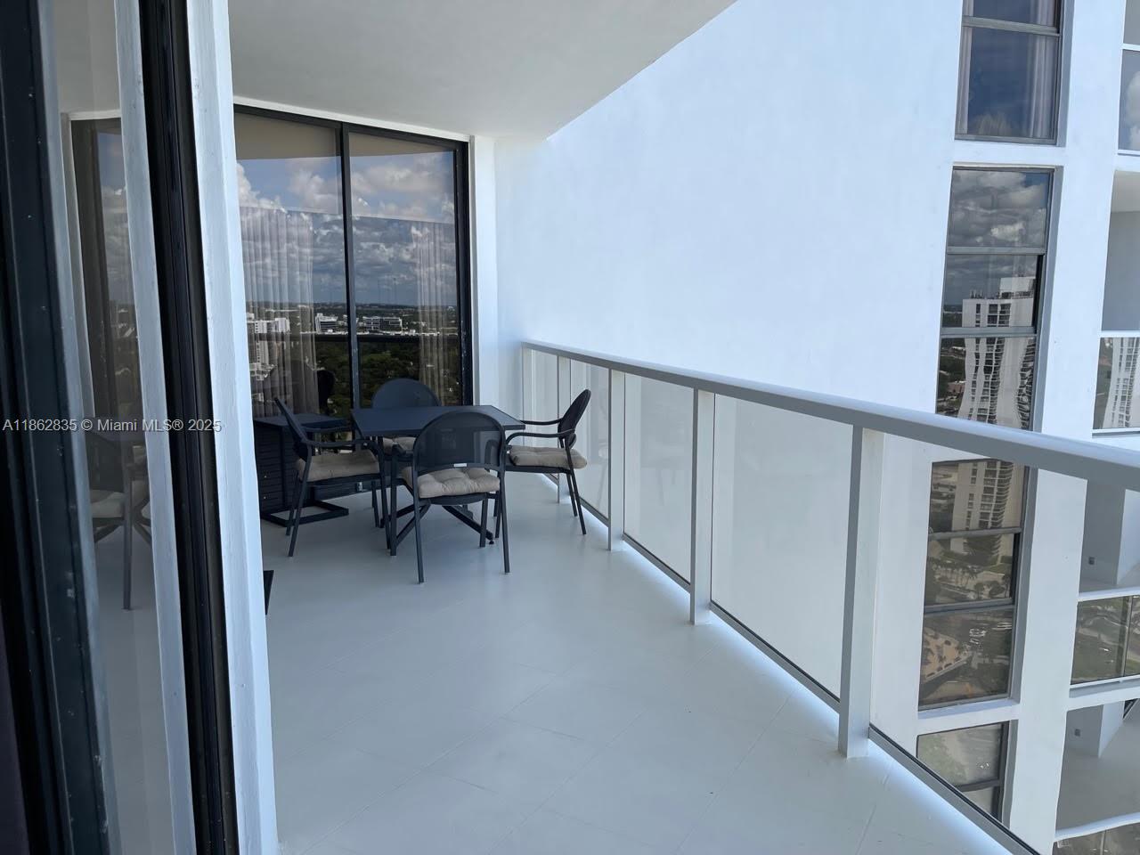 HAMPTONS WEST CONDO - Residential Lease