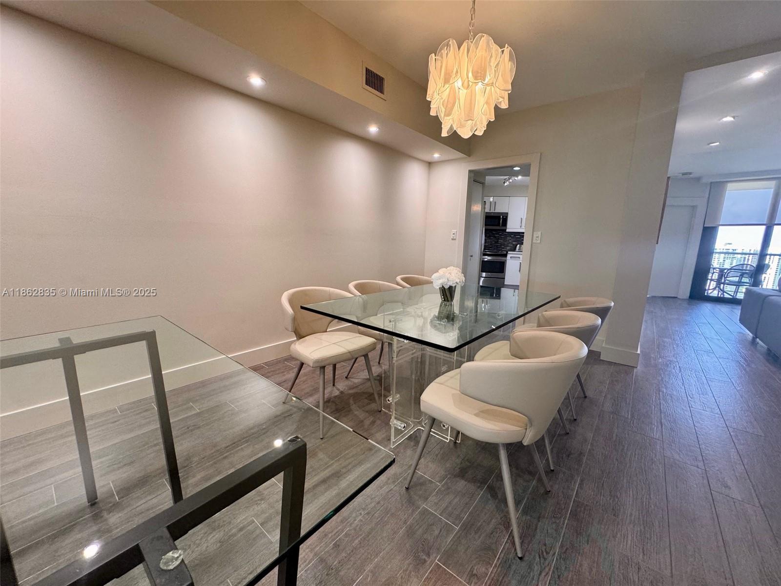 HAMPTONS WEST CONDO - Residential Lease