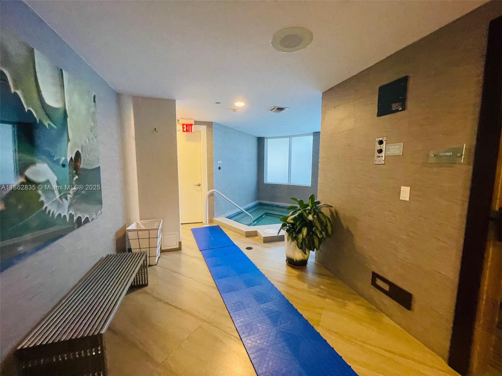 HAMPTONS WEST CONDO - Residential Lease