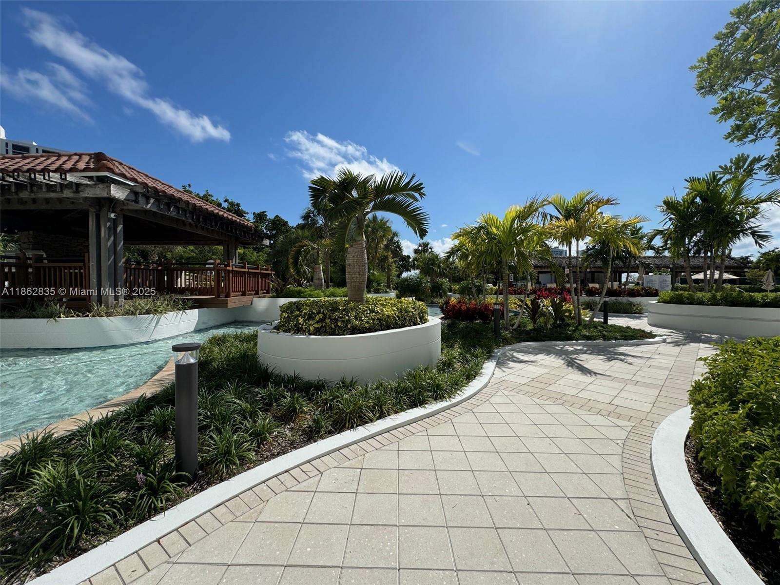 HAMPTONS WEST CONDO - Residential Lease