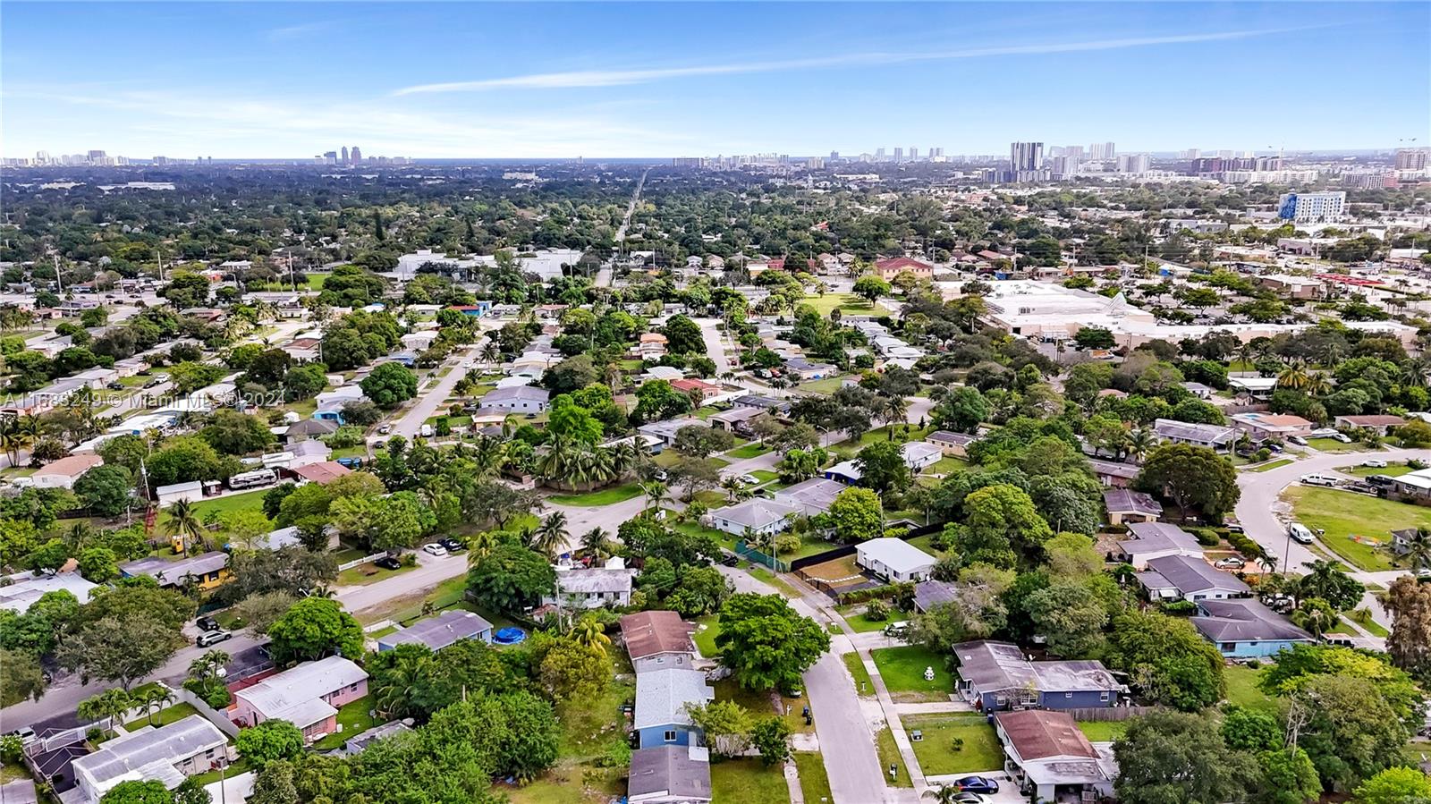LAUDERDALE MANORS ADD - Residential