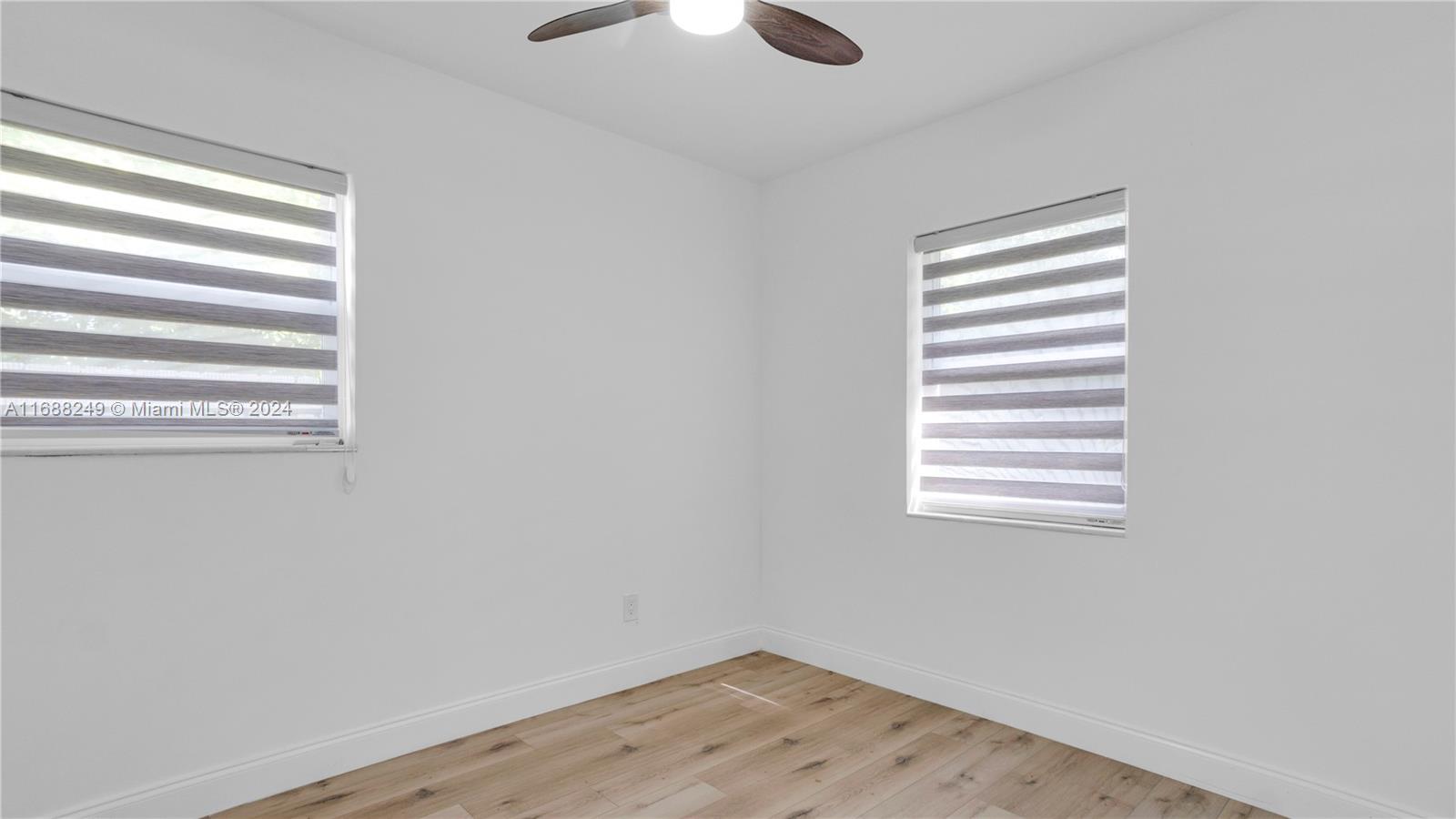 LAUDERDALE MANORS ADD - Residential