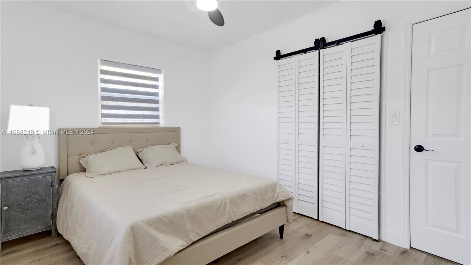 LAUDERDALE MANORS ADD - Residential