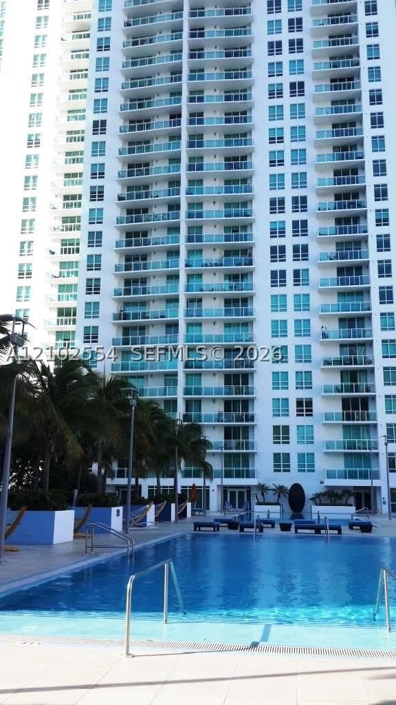 950 Brickell Bay Dr 4005