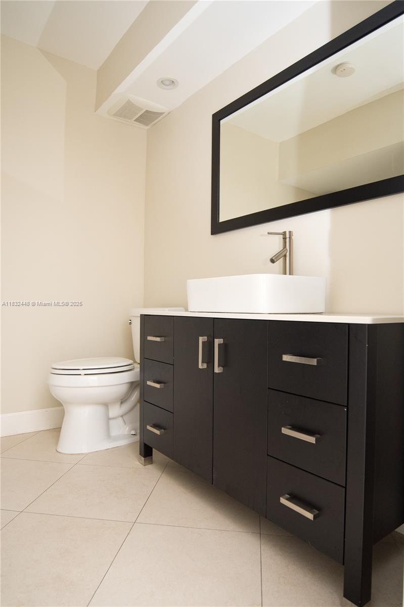 PEMBROKE LAKES SECTION SE - Residential