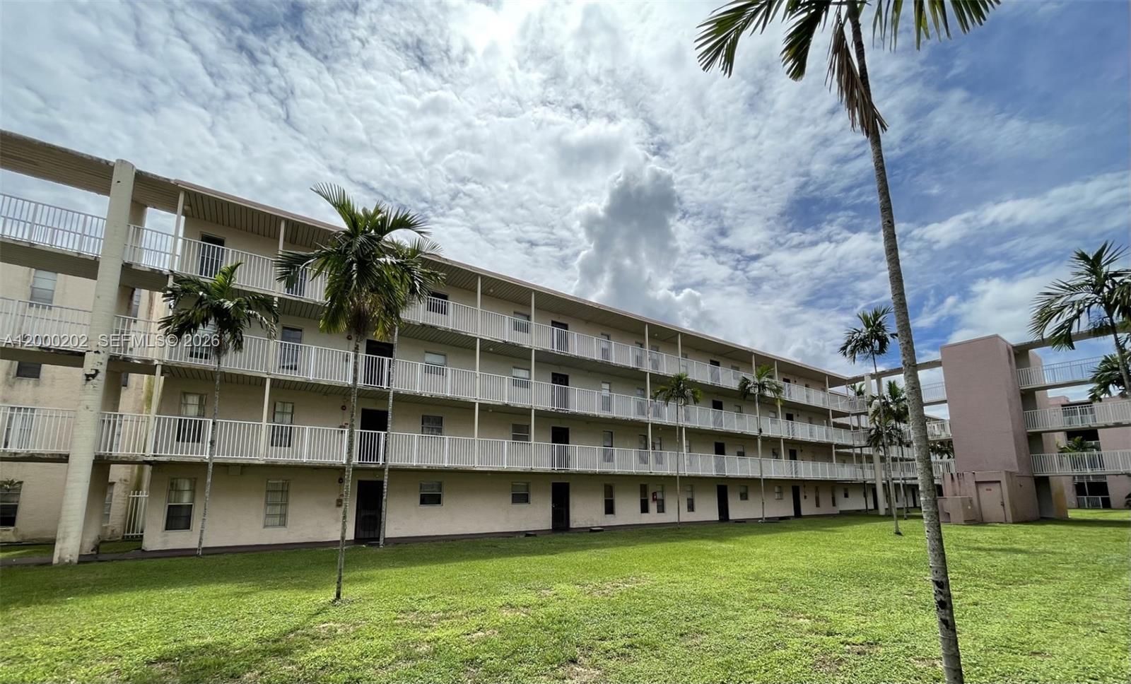 BROOKFIELD SQUARE CONDO - Residential Lease