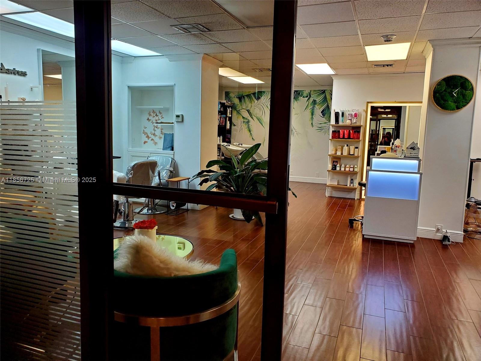 ARLEN HOUSE CONDO - Residential