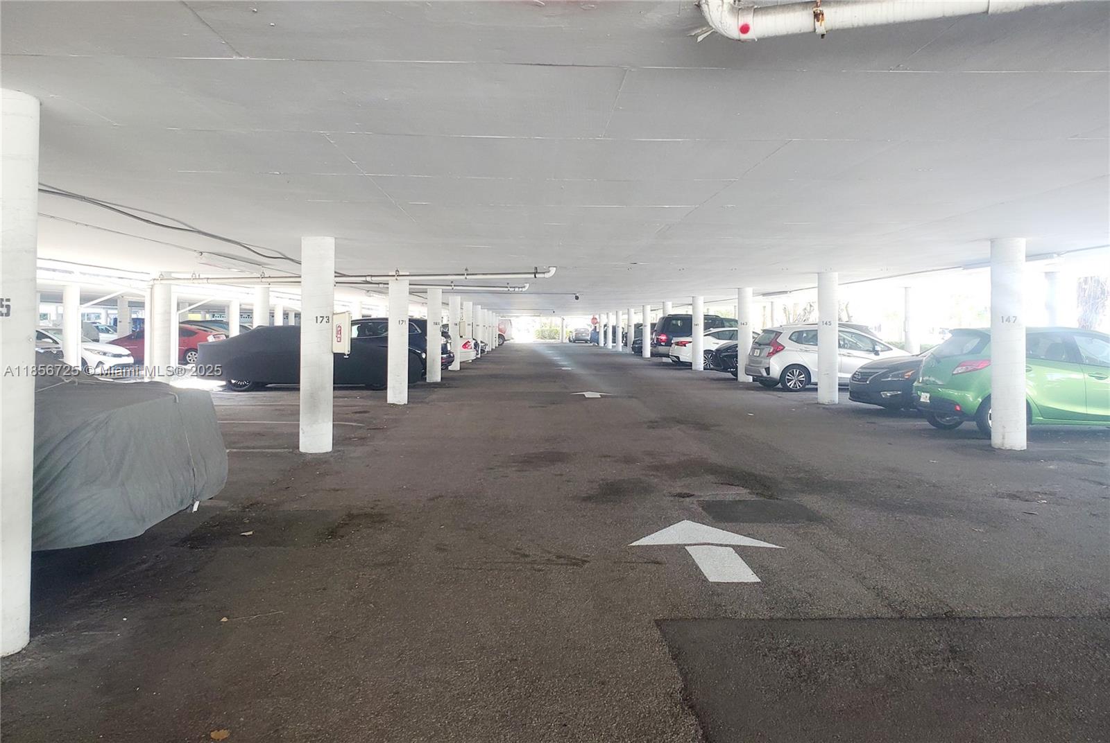 ARLEN HOUSE CONDO - Residential