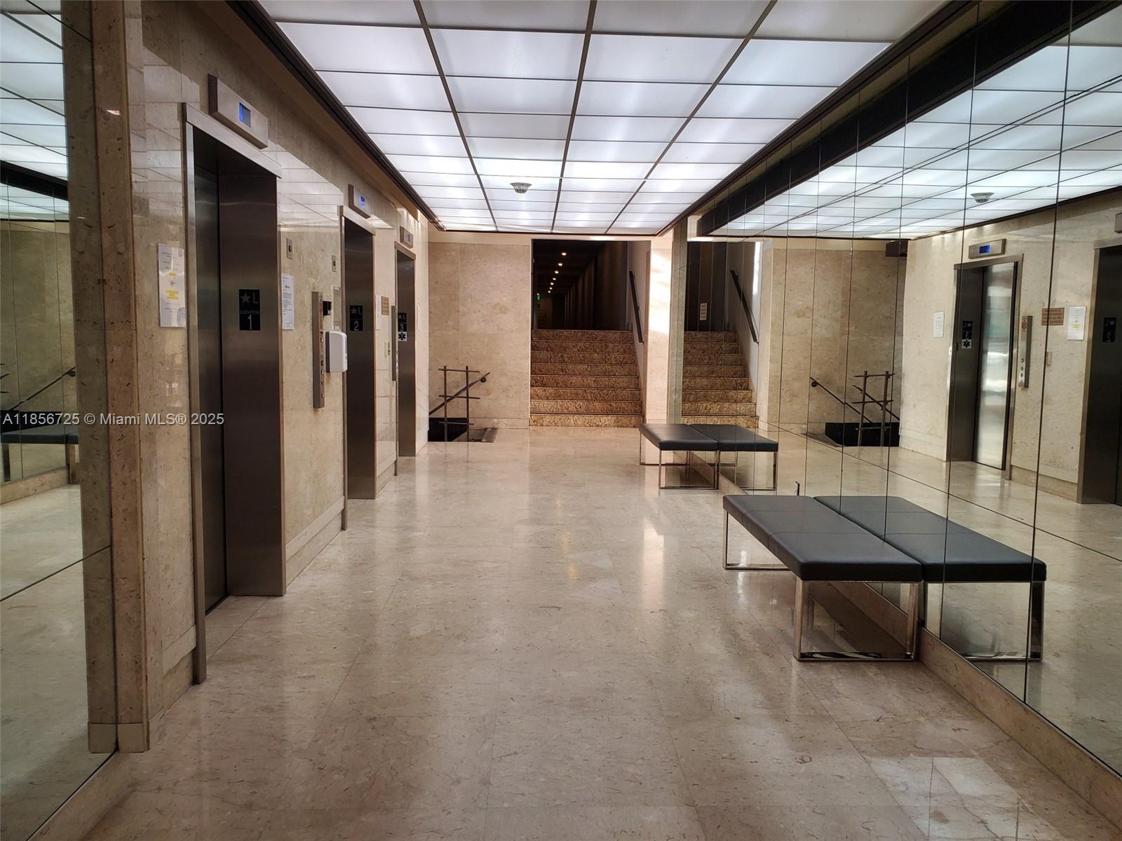 ARLEN HOUSE CONDO - Residential