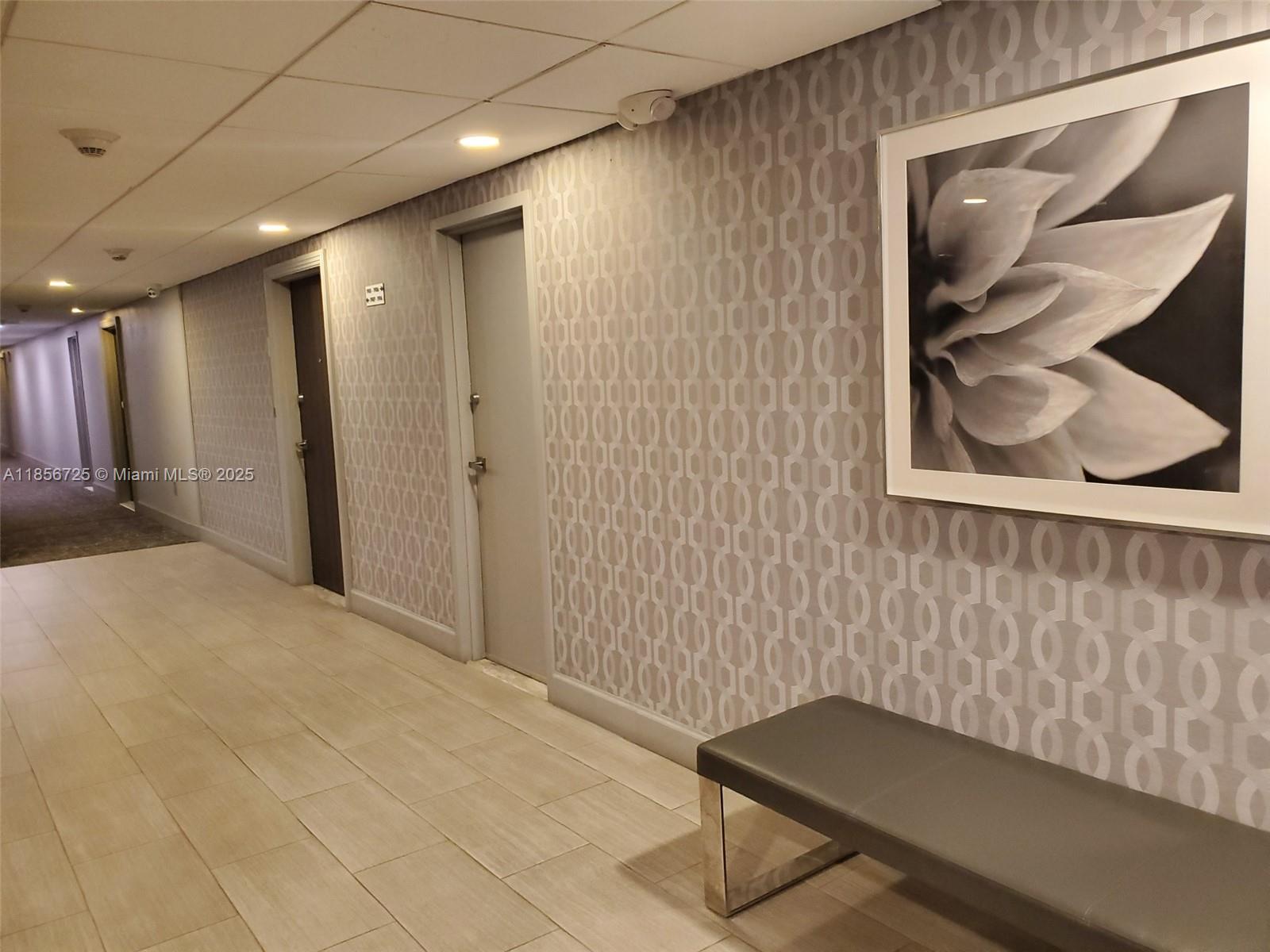 ARLEN HOUSE CONDO - Residential