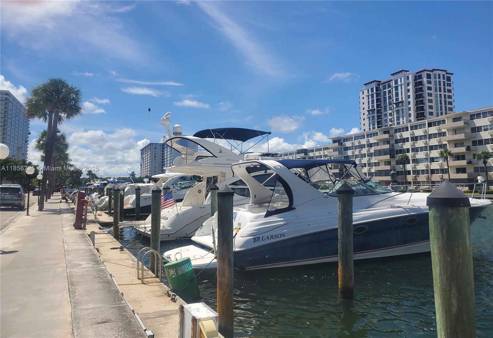 ARLEN HOUSE CONDO - Residential