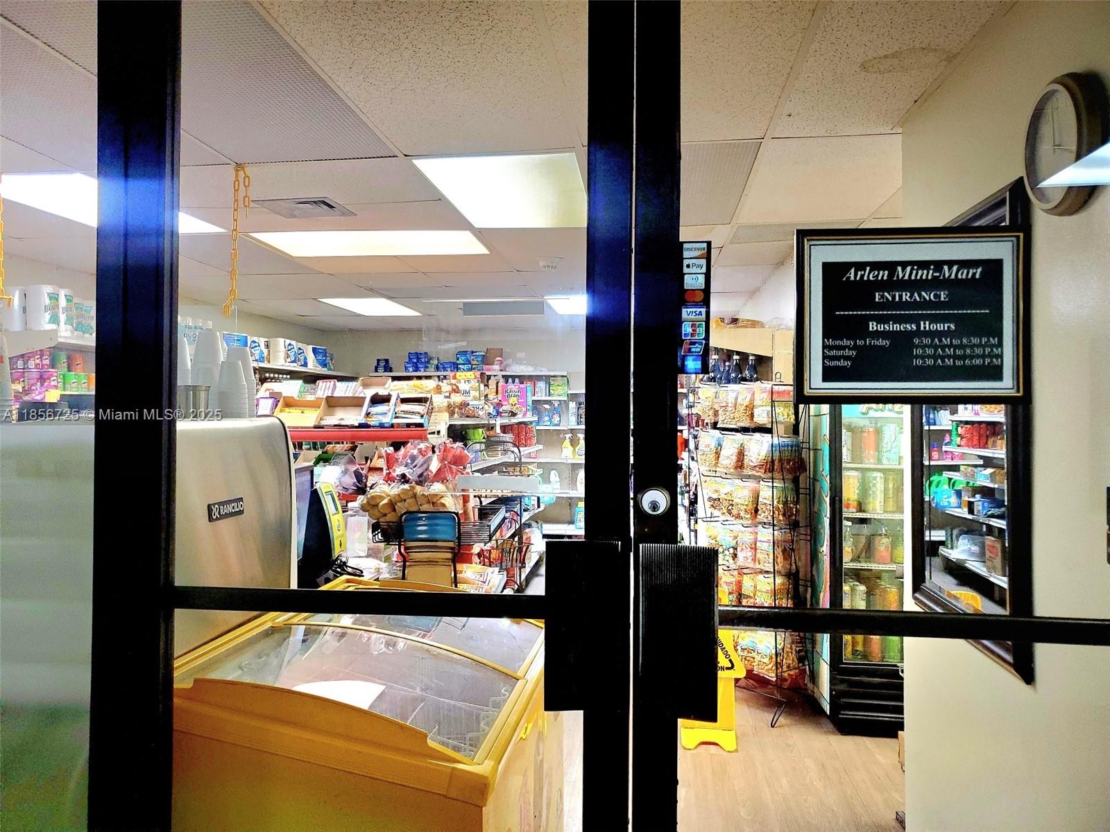 ARLEN HOUSE CONDO - Residential