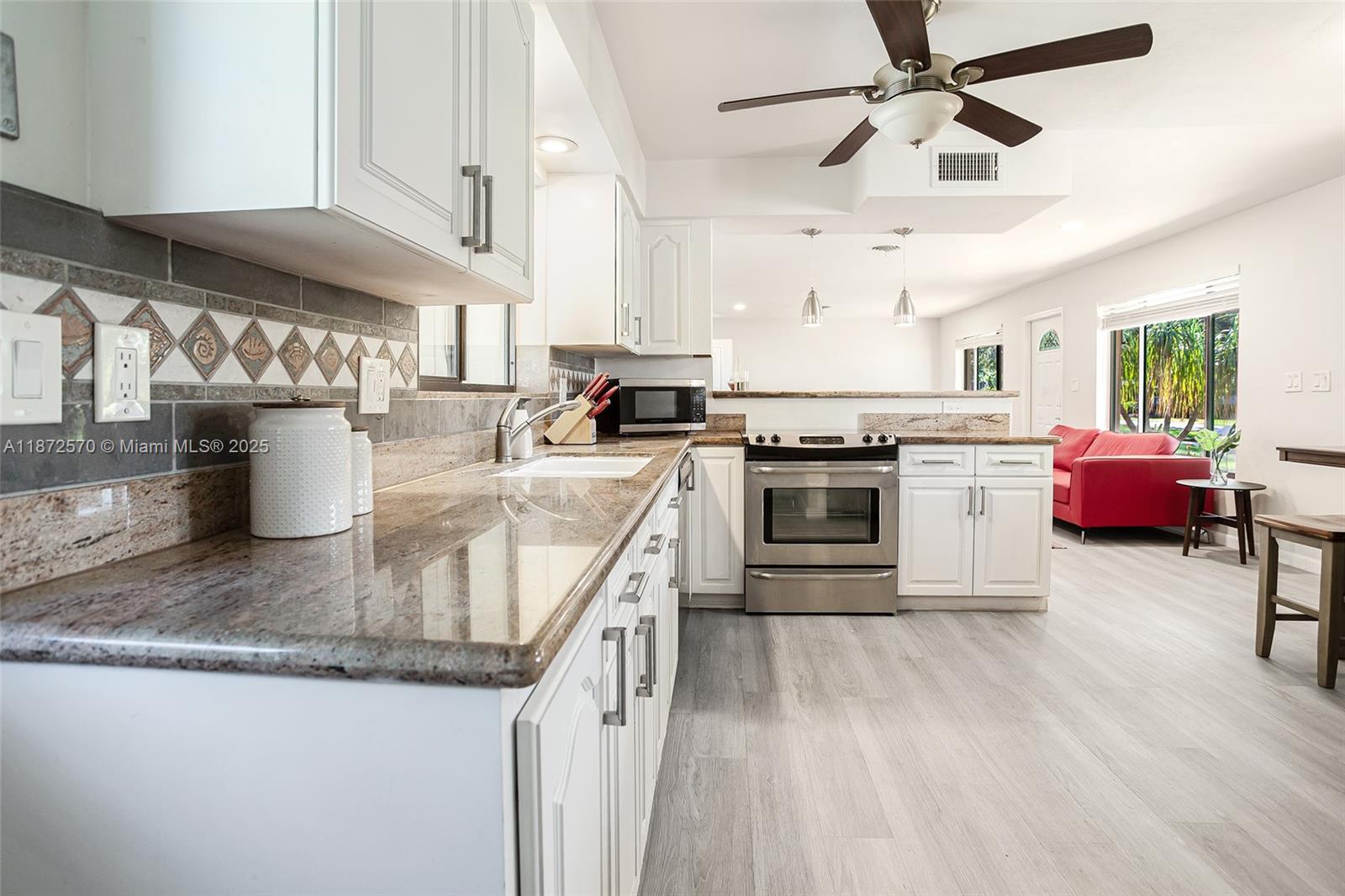 PLANTATION PARK THIRD ADD - Residential