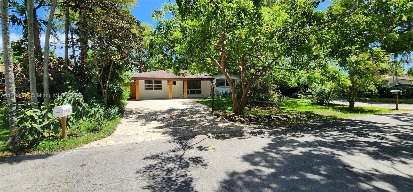 Live amongst the trees in Oakland Park. 3 bedroom, 2 bathroom home. House has excellent storage, large closets in each bedroom, plus a large laundry room off the kitchen. Fenced backyard with several trees and open space. Great opportunity to rent a beautiful renovated house.