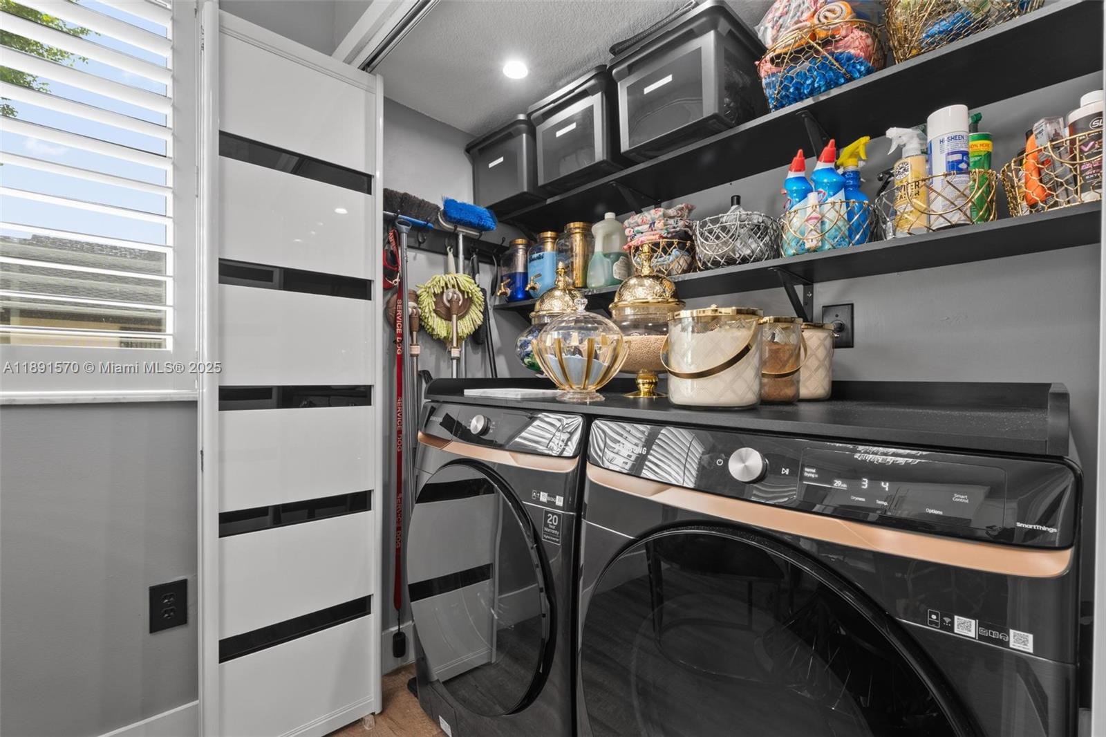 LAGO LINDO TOWNVILLAS CON - Residential Lease