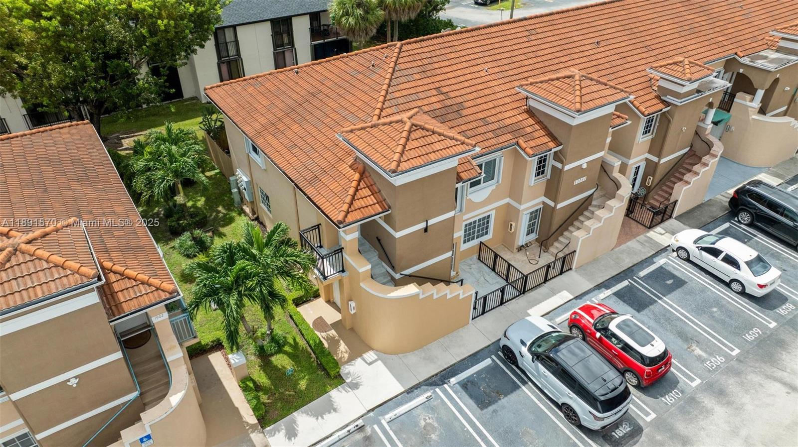 LAGO LINDO TOWNVILLAS CON - Residential Lease