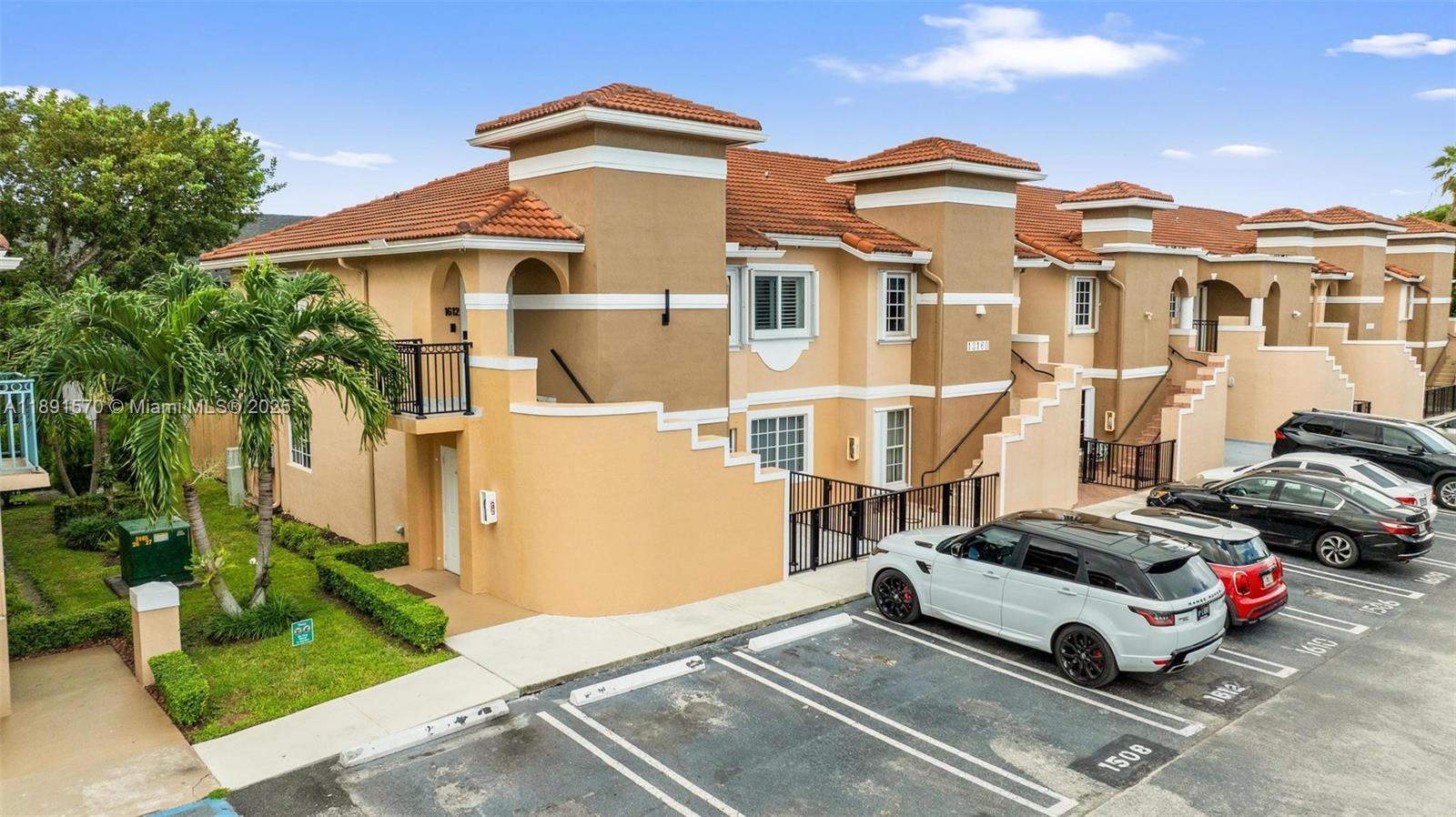 LAGO LINDO TOWNVILLAS CON - Residential Lease