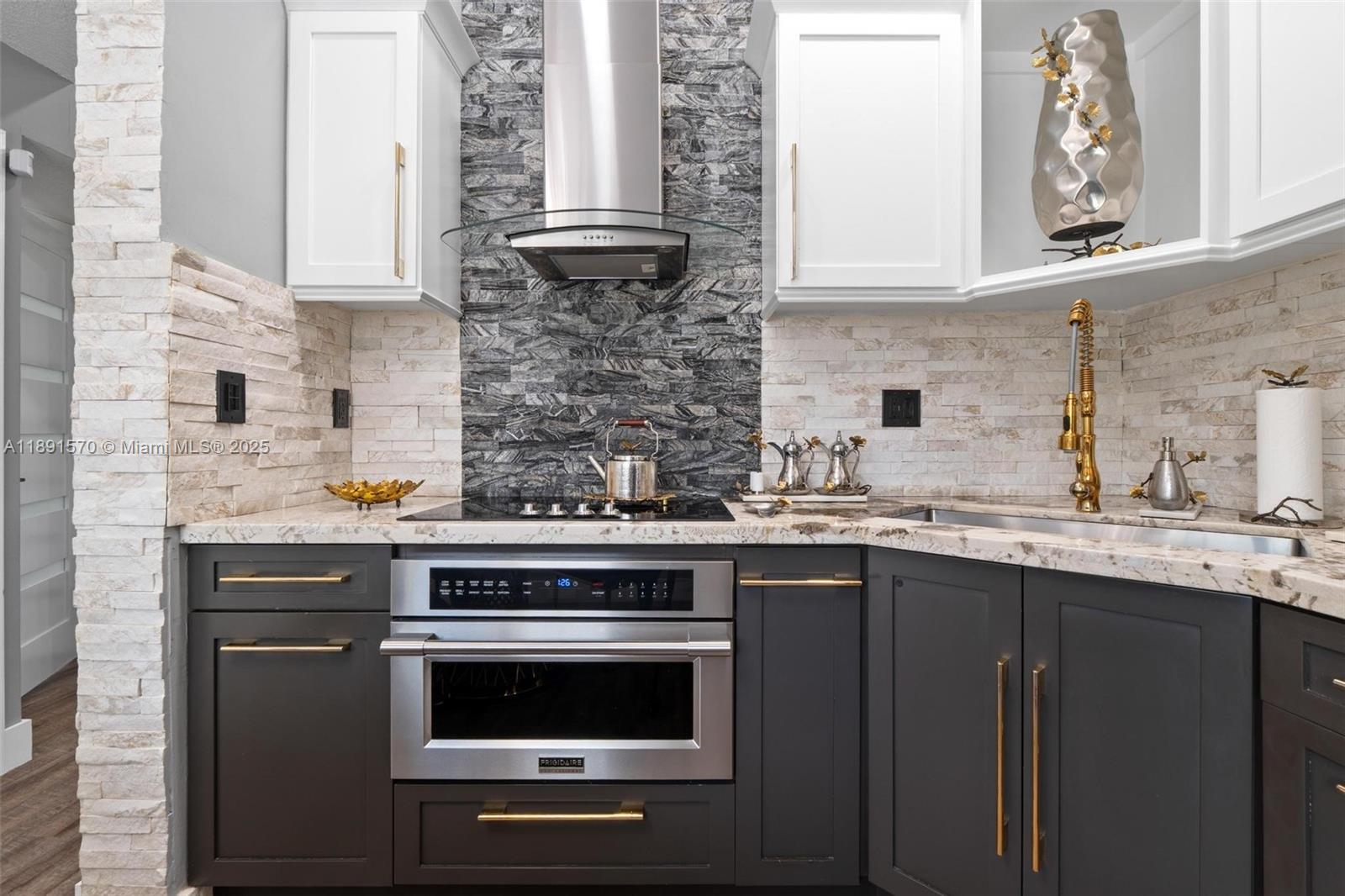 LAGO LINDO TOWNVILLAS CON - Residential Lease