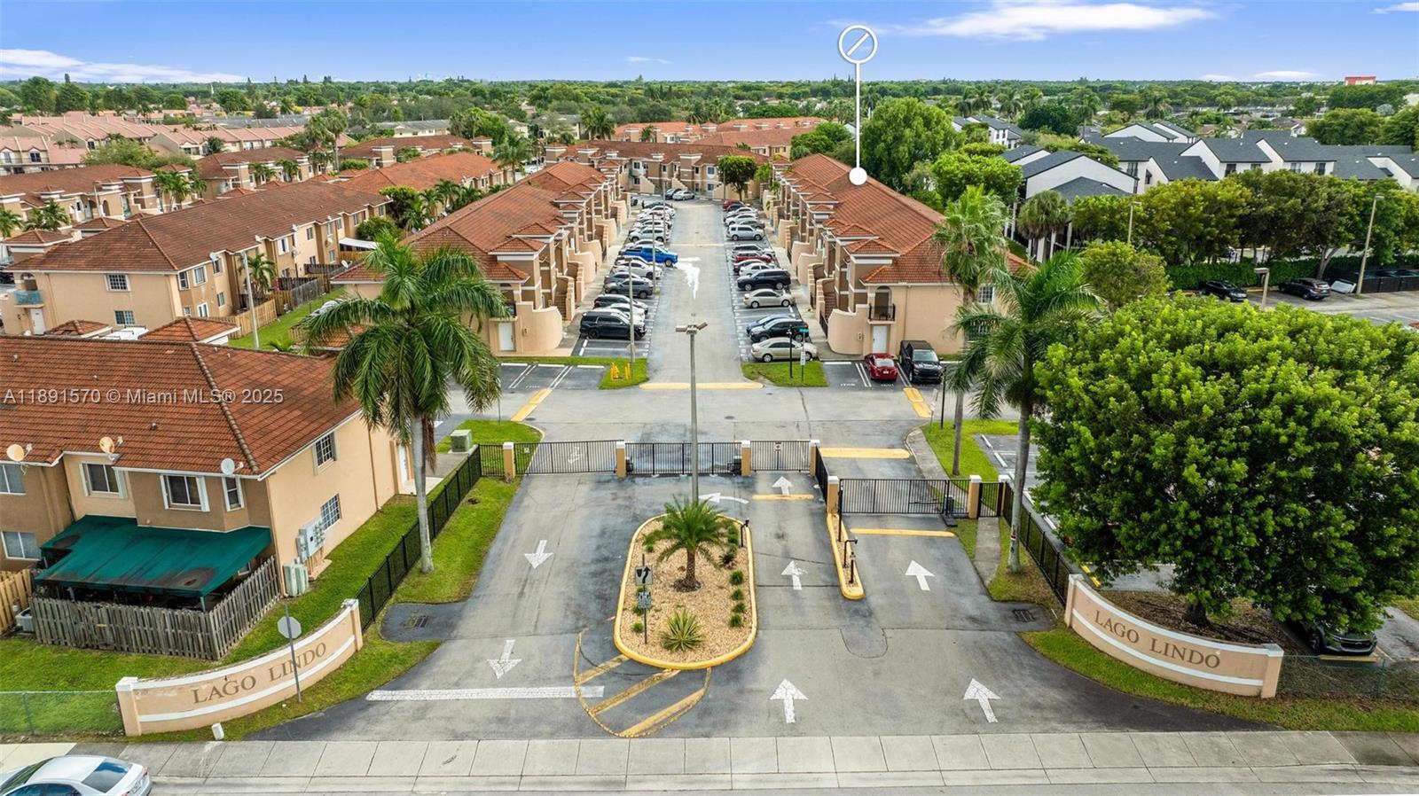 LAGO LINDO TOWNVILLAS CON - Residential Lease