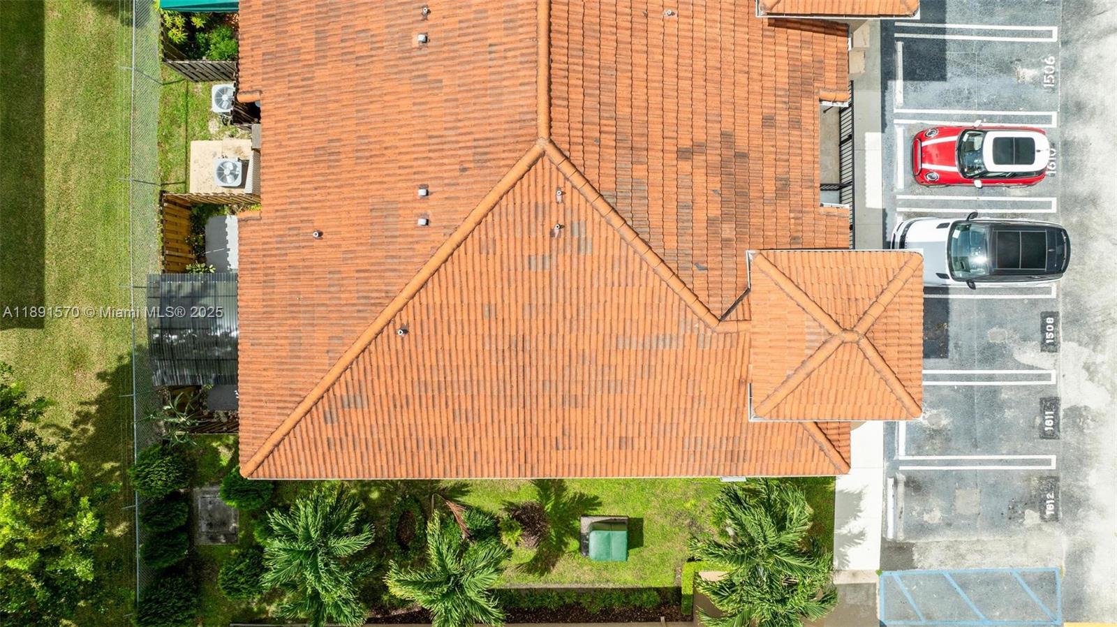 LAGO LINDO TOWNVILLAS CON - Residential Lease