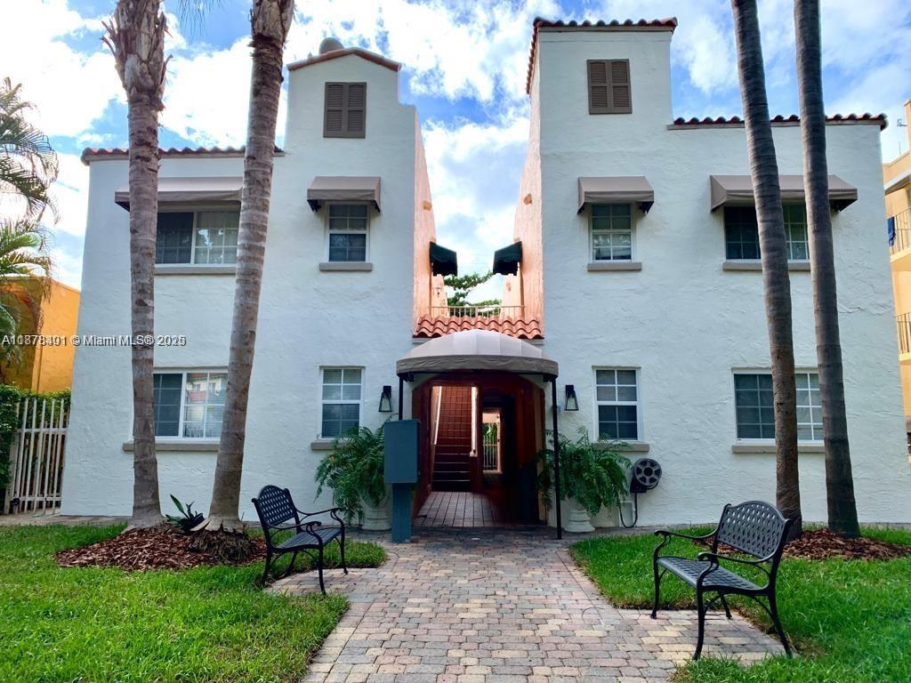 Beautiful 1 Bedroom 1 Bath Apartment for rent in the heart of Coral Gables. Building has been freshly painted and new awnings installed. Manicured lawn. Apartment is completely renovated with Central A/C, updated kitchen and flooring and Washer & Dryer in unit. Building has exterior surveillance cameras for added security, plenty of street parking and walking distance to excellent restaurants, shopping and public transit. Move in requires $5,700 (First Month, Last Month & Security) and a $50 background check per person.