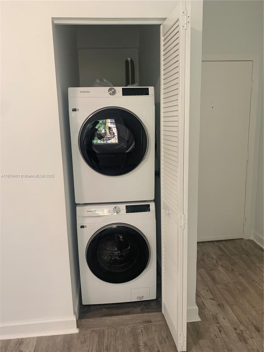 C GAB DOUGLAS SEC - Residential Lease