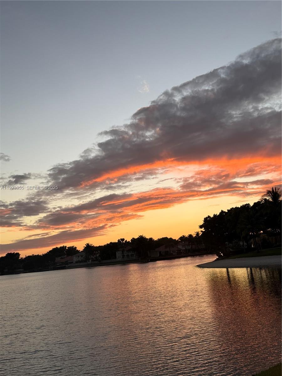 DORAL ISLES-ANTILLES - Residential